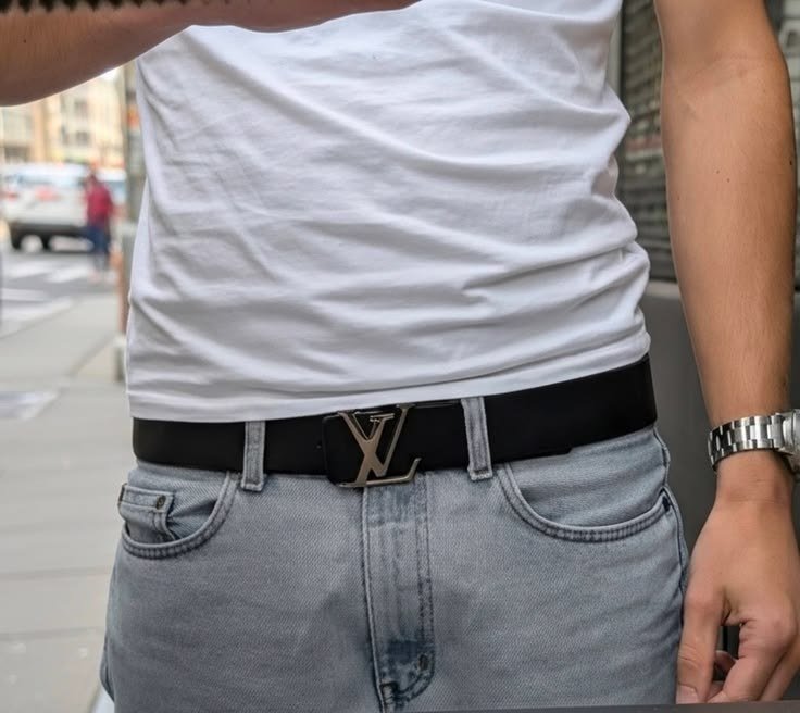 LV Belt outfit