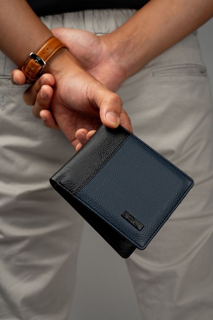 Jennifer Wallet_J59