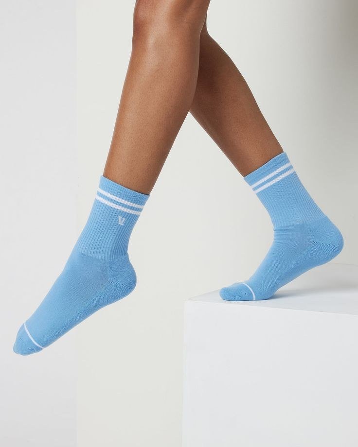 Half Crew V1 Sock – Spring Performance Socks – Vuori