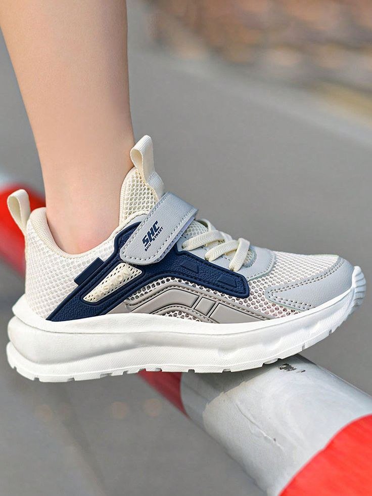 Kids Sports Shoes