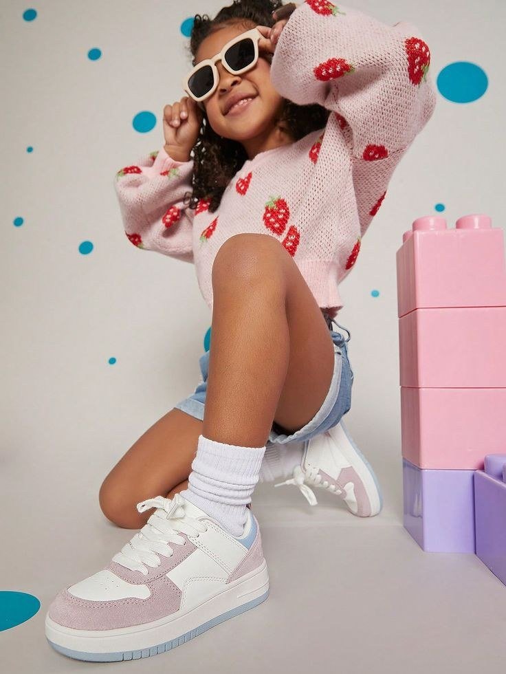 Girls Colorblock Lace Up Front Skate ShoesI…