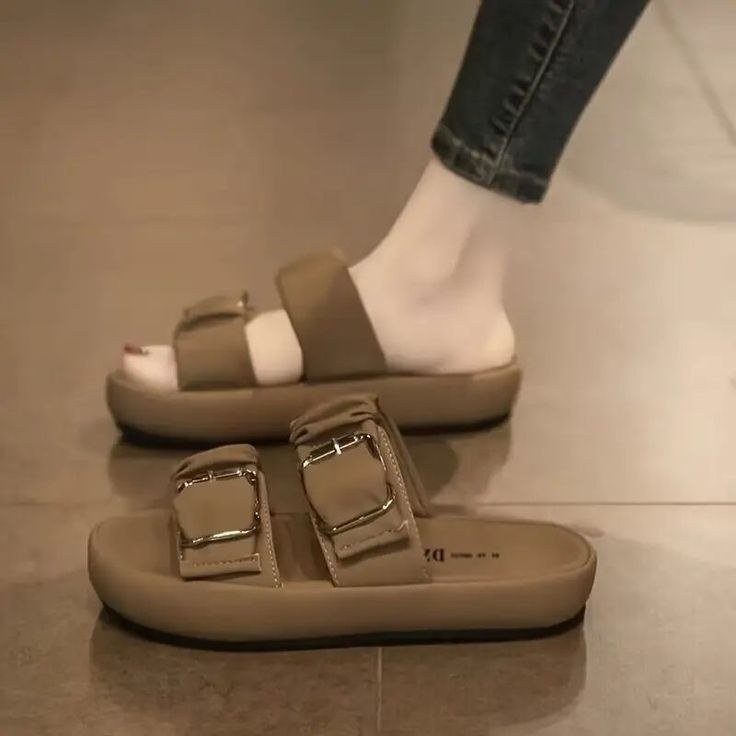 Women's Sliders