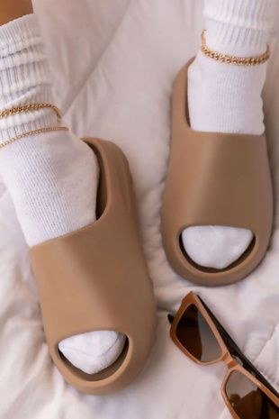 Mocha Rubber Ribbed Sole Sliders 3